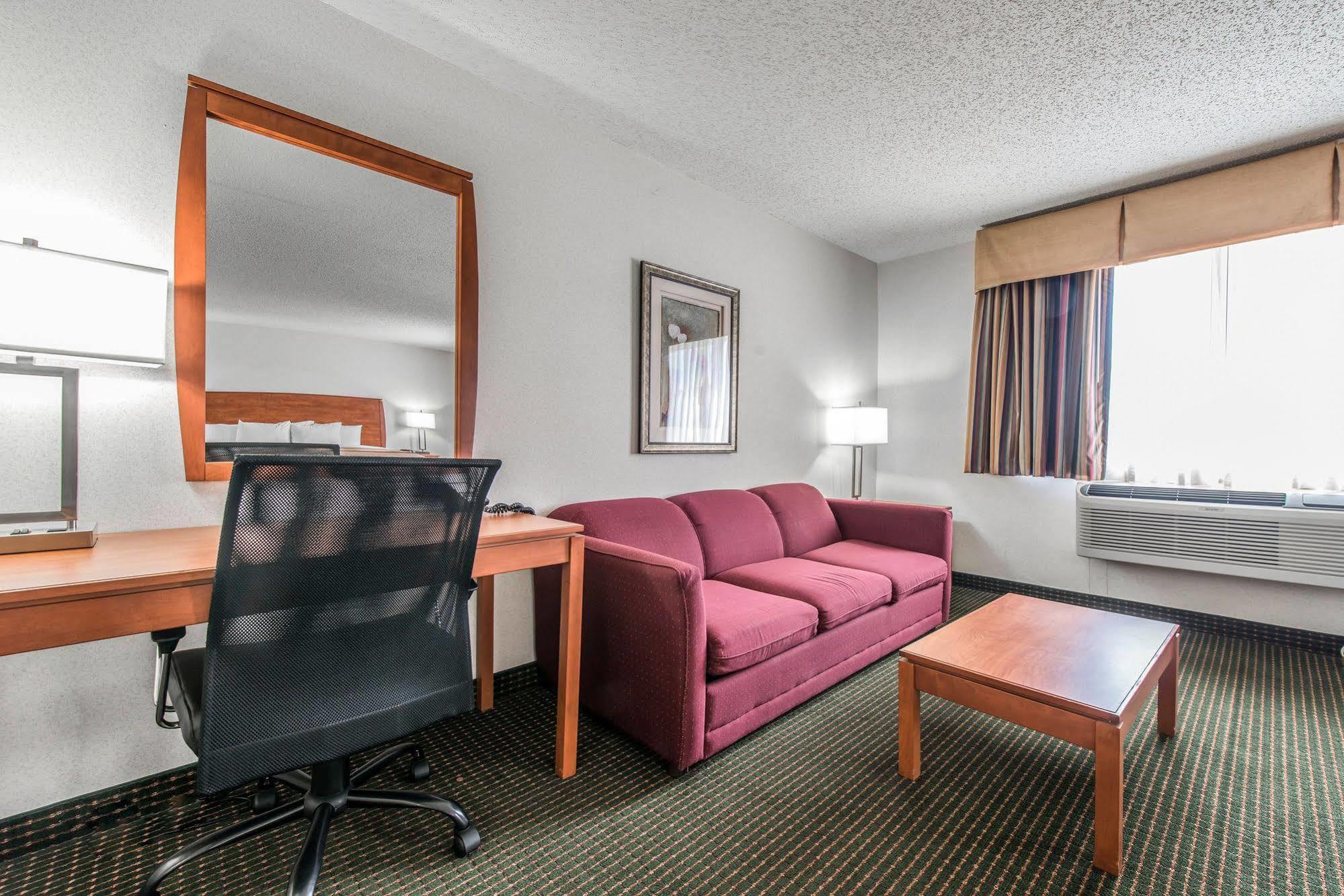 Quality Inn Denver Westminster Eksteriør billede